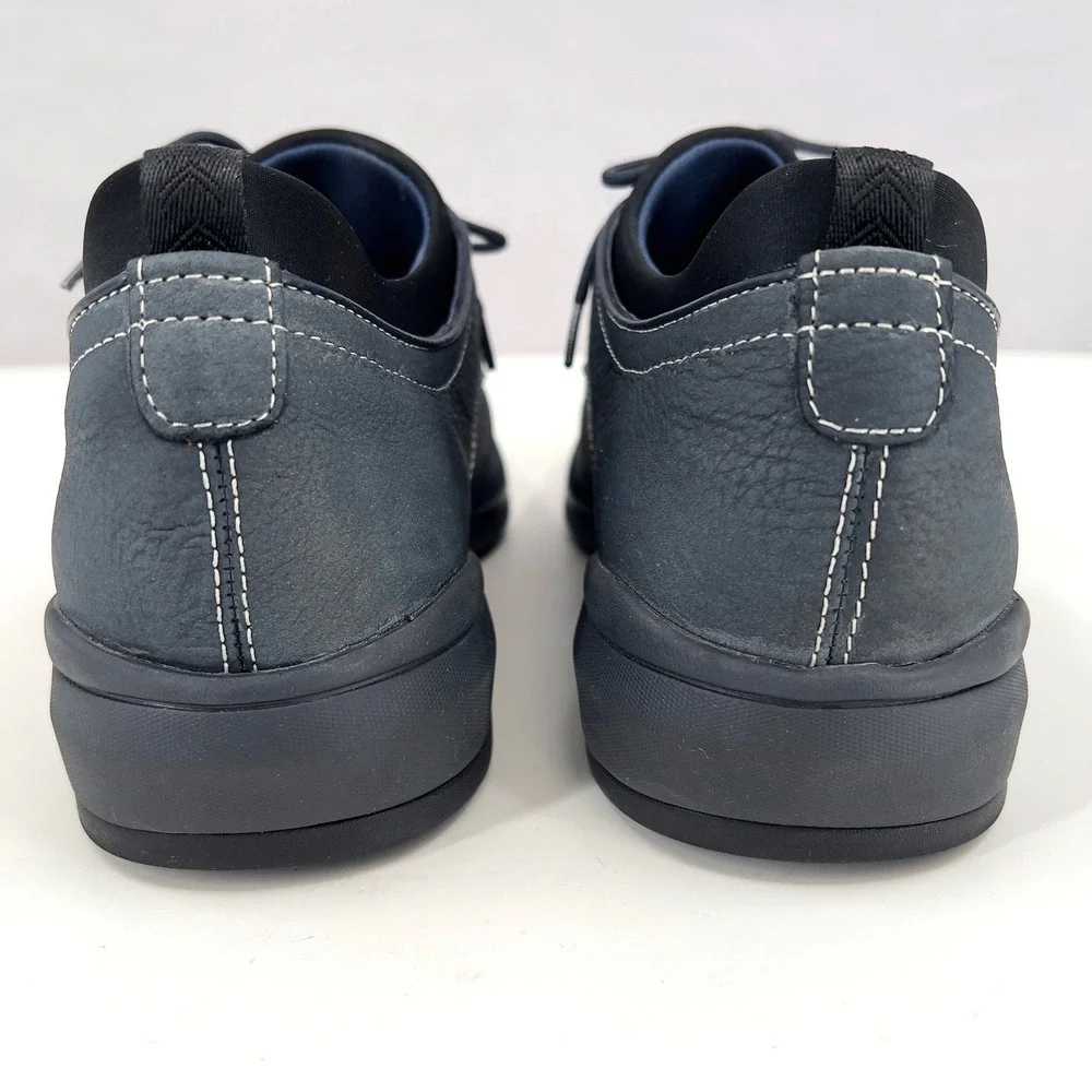 Johnston & Murphy waterproof plain